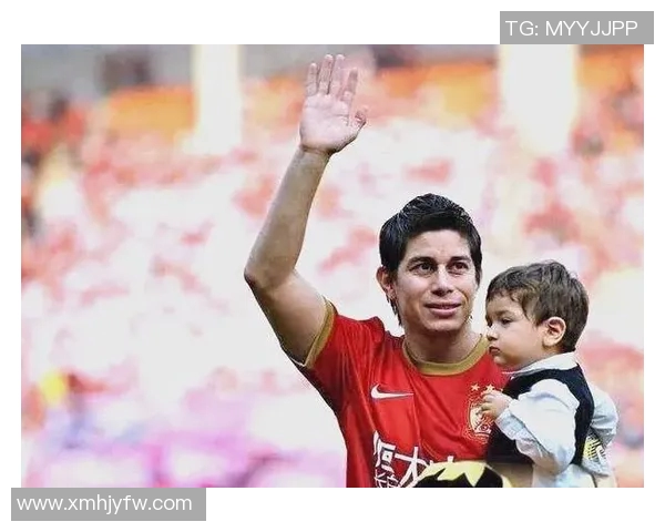 老李的孩子在足球界崭露头角成为新一代明星球员的故事