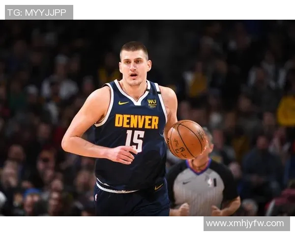 亚当斯与小加索尔的对决谁将成为内线霸主的关键时刻